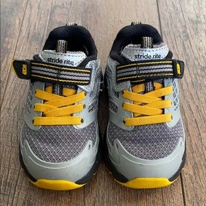 Stride Rite Made2play Toddler Boy Sneaker Size 5M